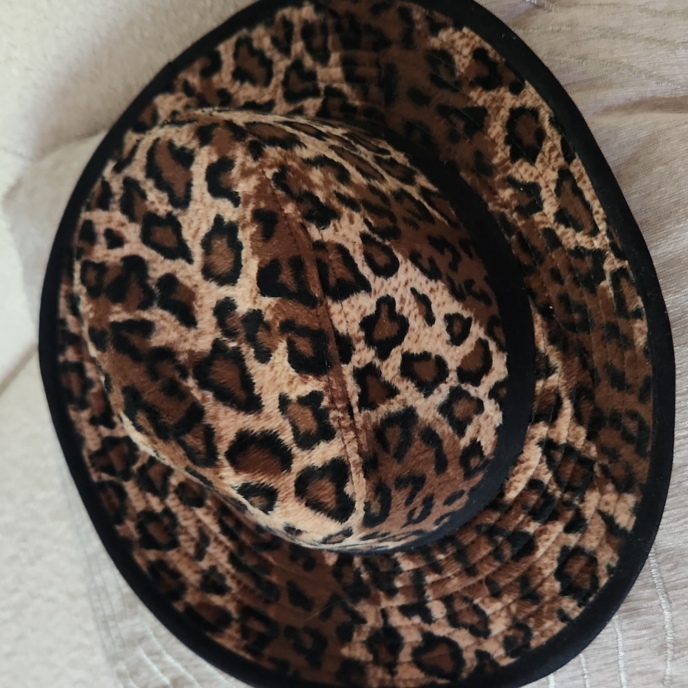 Leopard Cowboy Hat - Picture 2 of 5